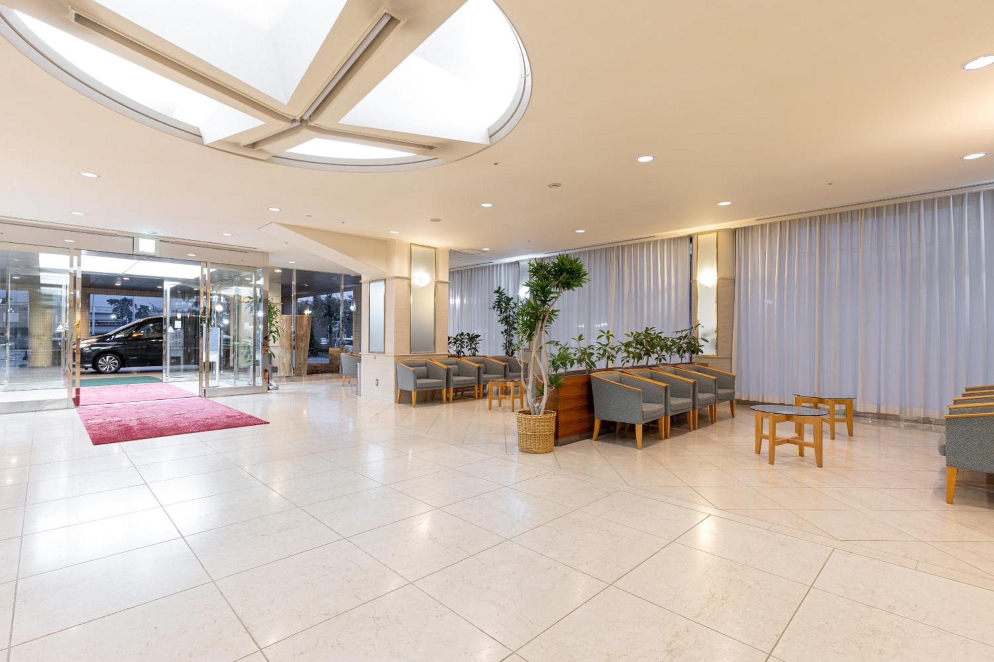 New Sunpia Tsuruga Hotel Buitenkant foto