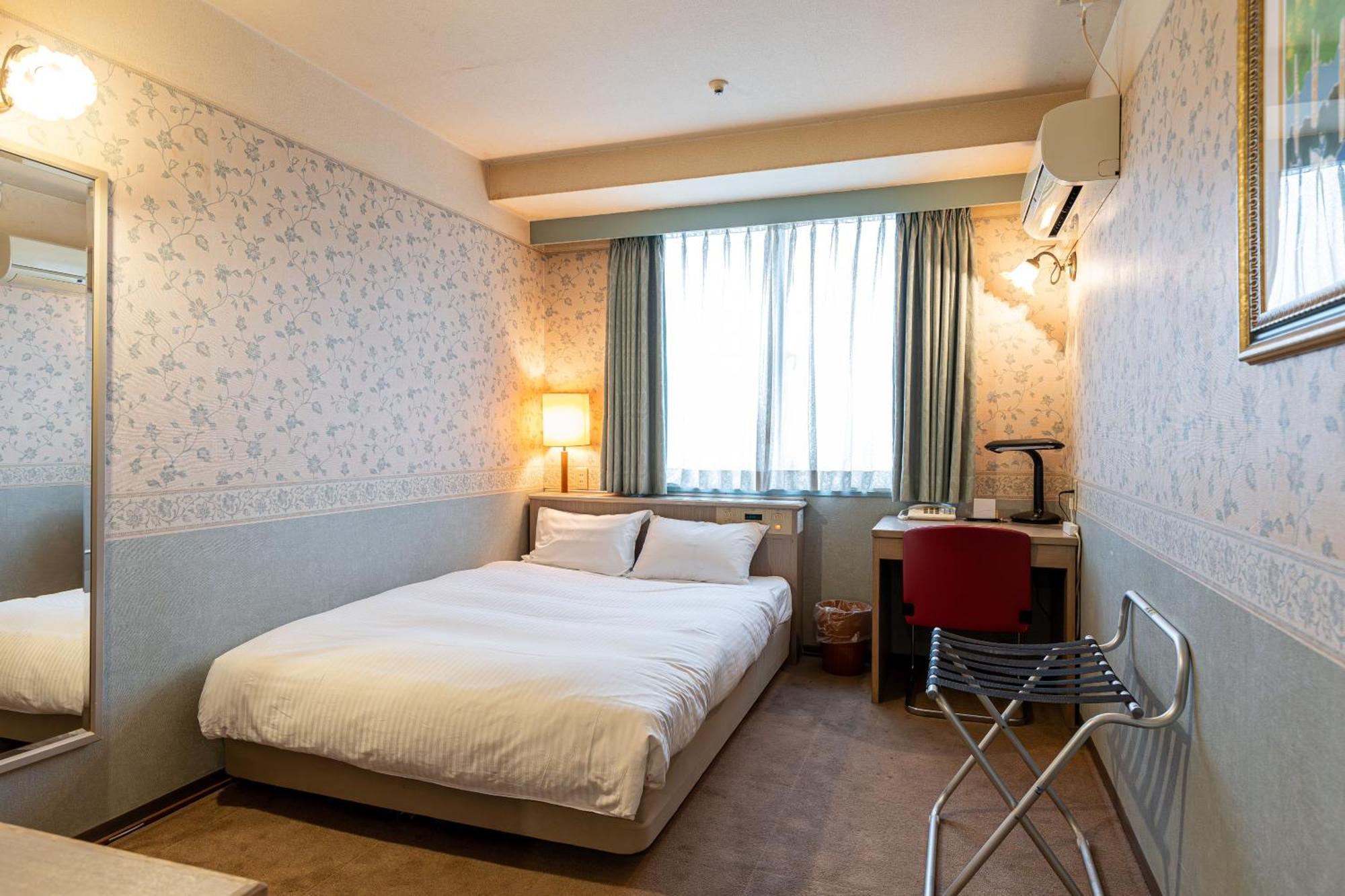 New Sunpia Tsuruga Hotel Buitenkant foto